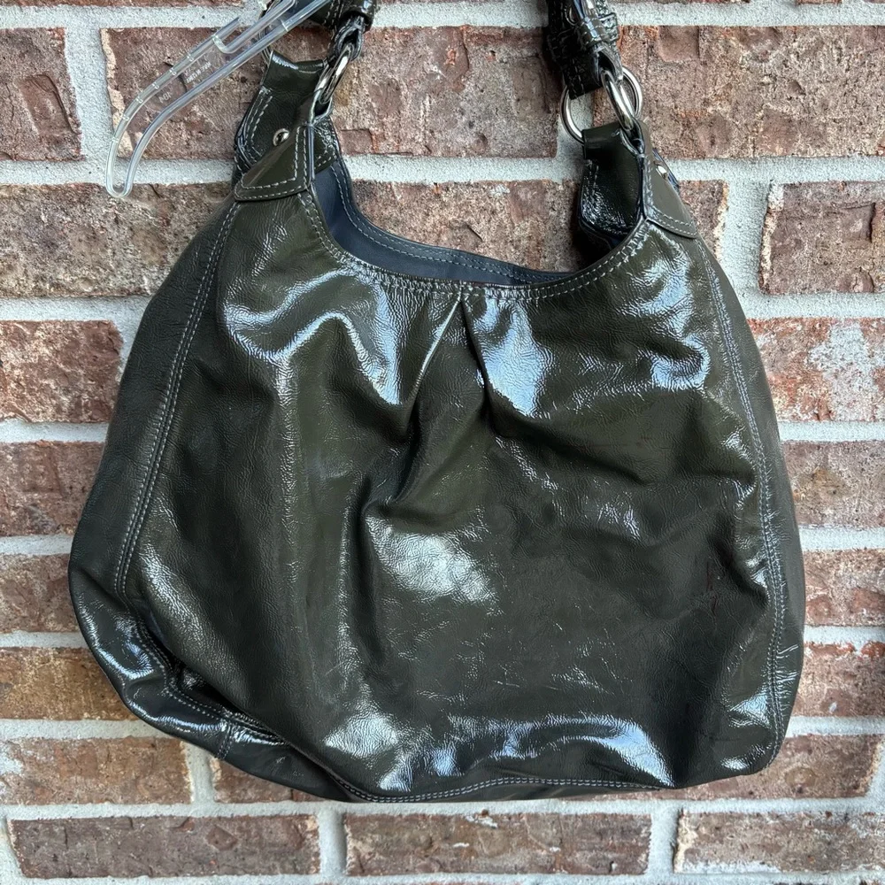Vintage coach Leather Bag with Lavender Interior - Picture 8 of 12